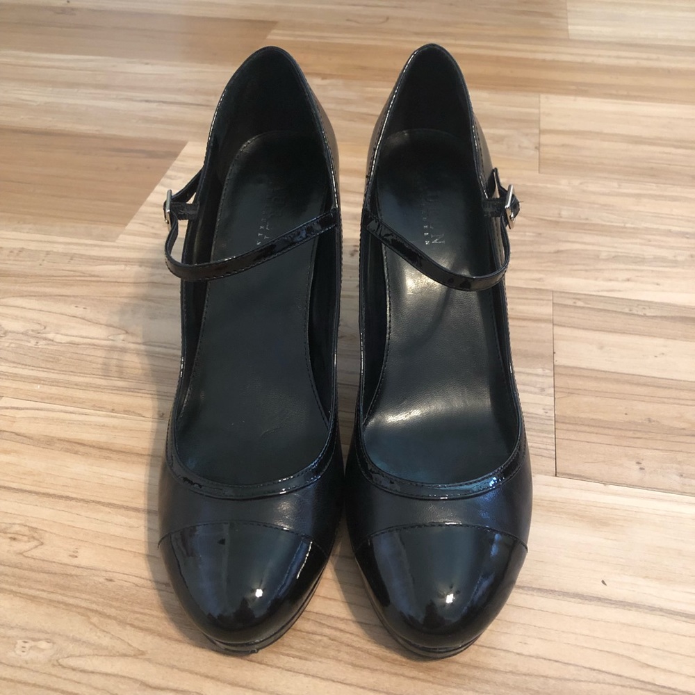 Mary Jane pumps